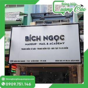 Bảng Hiệu Makeup