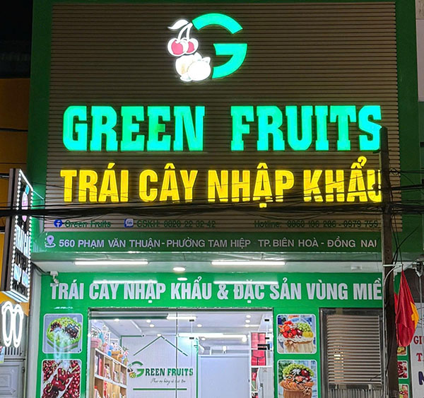Mẫu biển quảng c&aacute;o hoa quả nhập khẩu Green Fruits