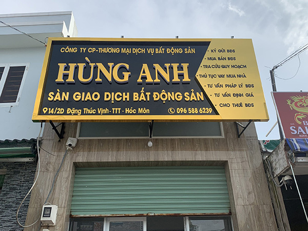 Mẫu bảng hiệu mua b&aacute;n nh&agrave; đất H&ugrave;ng Mạnh