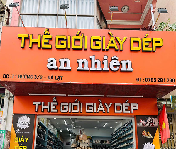 Mẫu bảng hiệu thế giới gi&agrave;y d&eacute;p An Nhi&ecirc;n