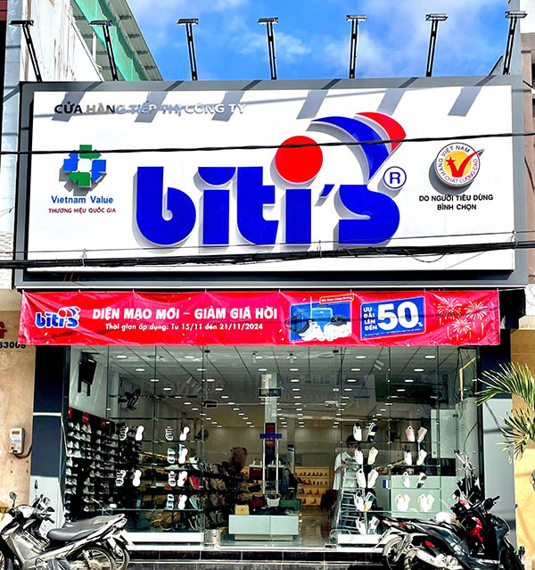 Mẫu biển quảng c&aacute;o gi&agrave;y d&eacute;p Bitis