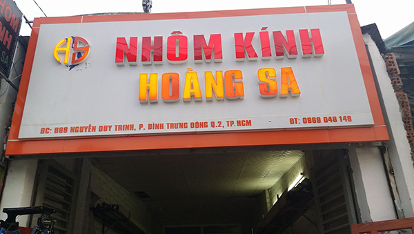 Mẫu bảng hiệu nh&ocirc;m k&iacute;nh Ho&agrave;ng Sa