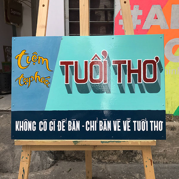 Mẫu bảng hiệu thời xưa tiệm tạp h&oacute;a Tuổi Thơ