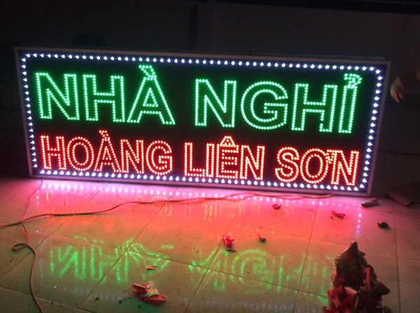Biển vẫy LED nh&agrave; nghỉ nổi bật