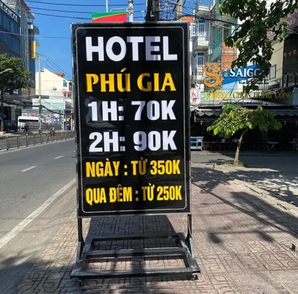 Mẫu biển vẫy nh&agrave; nghỉ kh&aacute;ch sạn Ph&uacute; Gia