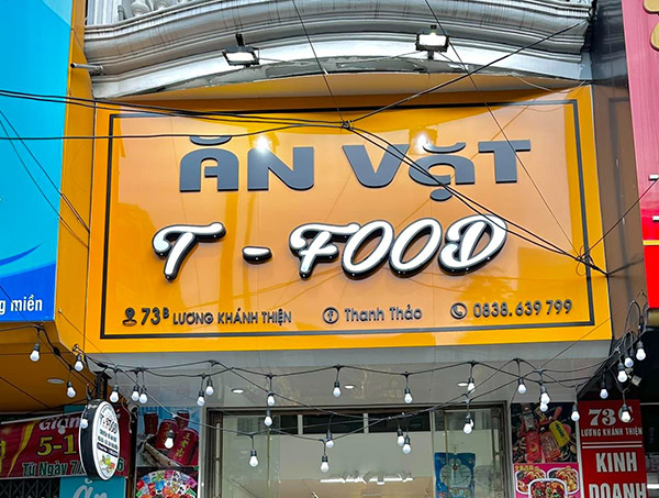 Mẫu bảng hiệu ăn văt T - Food chữ nổi Mica