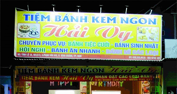 Mẫu bảng hiệu tiệm b&aacute;nh ngọt in bạt Hiflex gi&aacute; rẻ