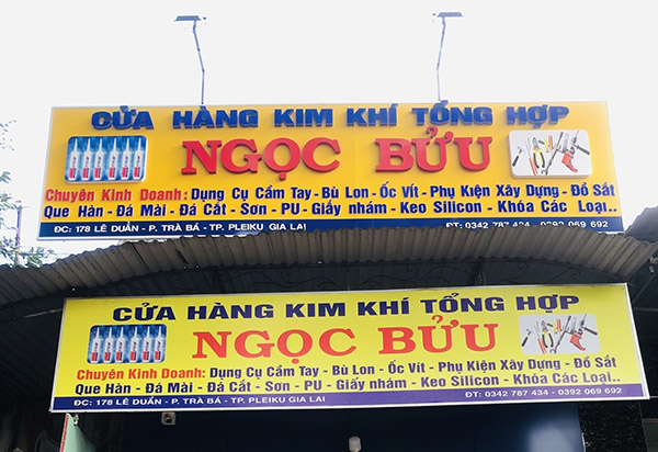 Mẫu bảng hiệu cửa h&agrave;ng kim kh&iacute; tổng hợp Ngọc Bửu