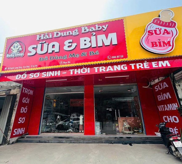 Mẫu bảng hiệu cửa h&agrave;ng sữa bỉm đẹp