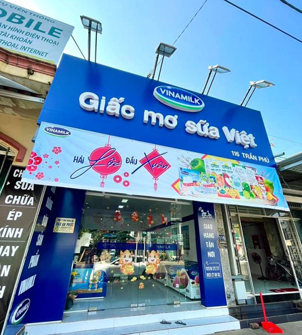 Mẫu bảng hiệu cửa h&agrave;ng Giấc Mơ Sữa Việt