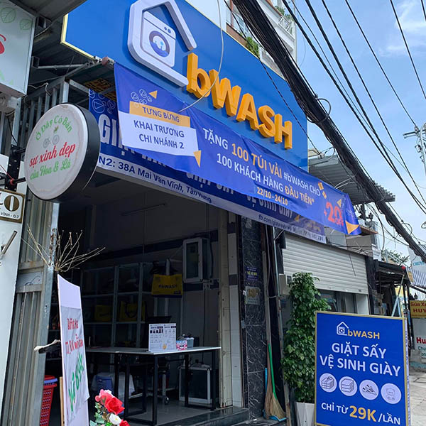 Mẫu bảng hiệu tiệm giặt sấy bWASH