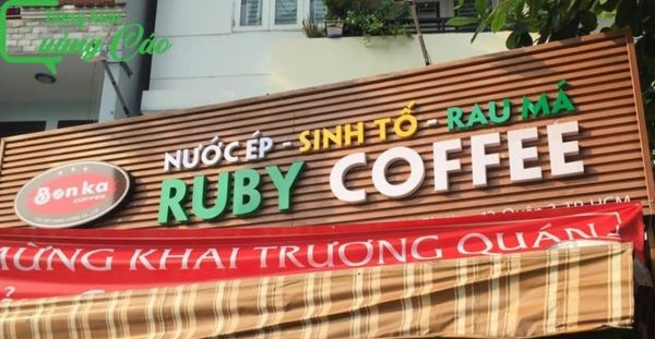 Bảng hiệu quán sinh tố mica Ruby