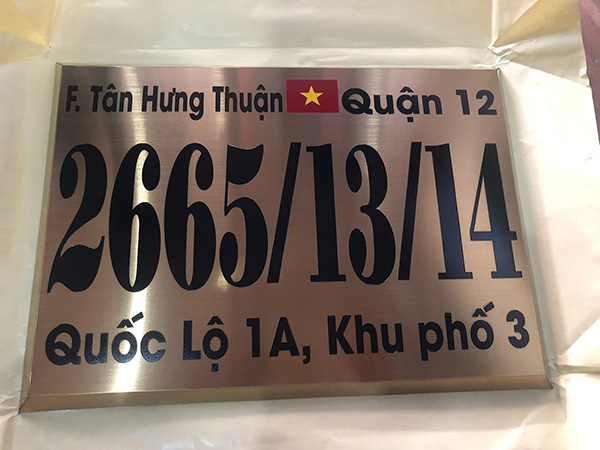 L&agrave;m biển số nh&agrave; chất liệu Đồng