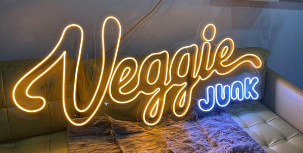 Bảng hiệu Neon Sign