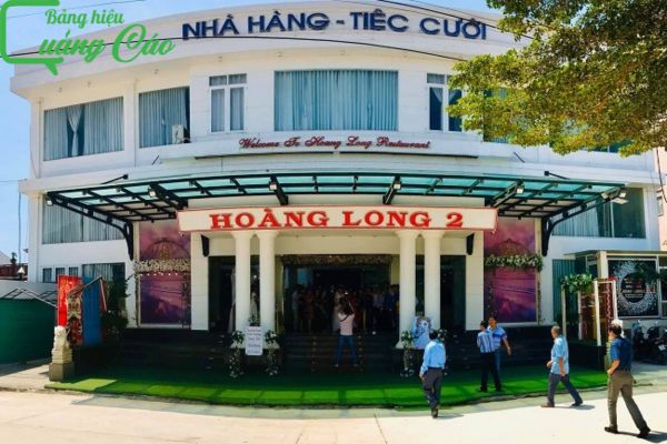 Bảng hiệu nhà hàng tiệc cưới Hoàng Long