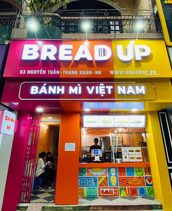 Mẫu bảng hiệu tiệm b&aacute;nh m&igrave; Việt Nam Break Up