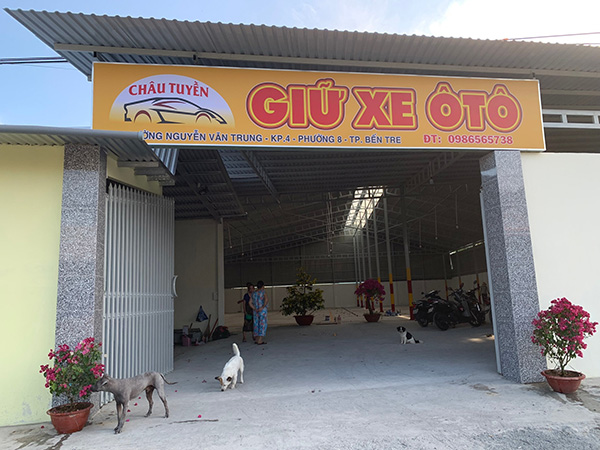 Thi c&ocirc;ng bảng hiệu giữ xe gi&aacute; rẻ TPHCM