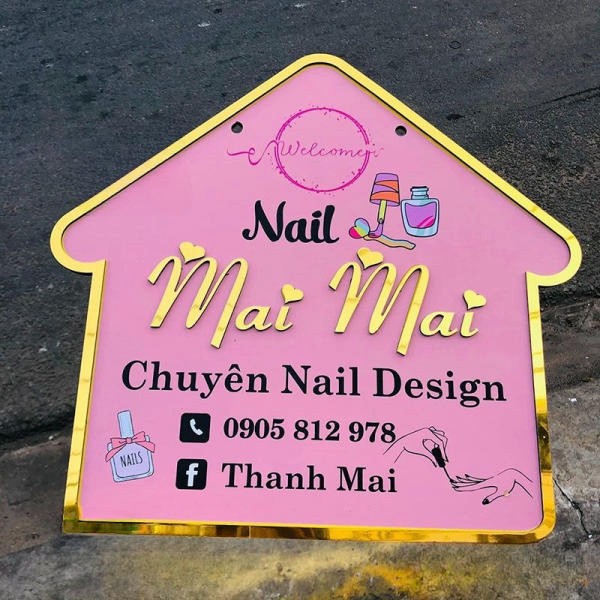 Mẫu bảng hiệu treo m&agrave;u hồng đẹp