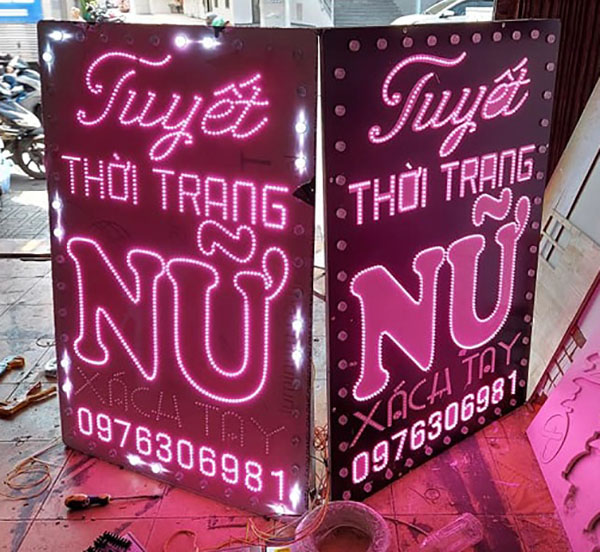 Bảng hiệu LED m&agrave;u hồng thu h&uacute;t