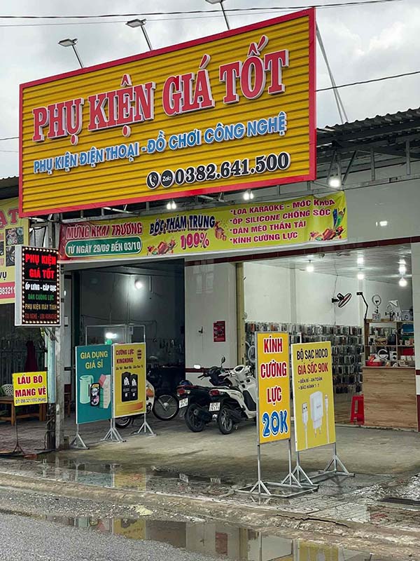 Mẫu bảng hiệu phụ kiện gi&aacute; tốt