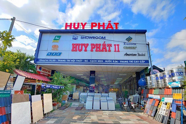 Mẫu bảng hiệu showromm vật liệu x&acirc;y dựng Huy Ph&aacute;t