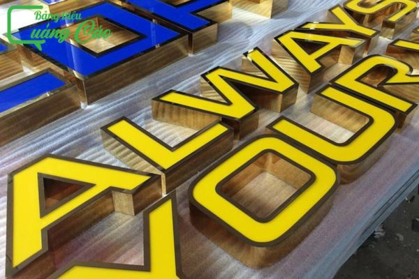 Chữ nổi Mica viền Inox