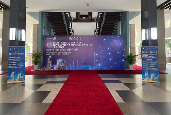 K&iacute;ch thước backdrop hội nghị