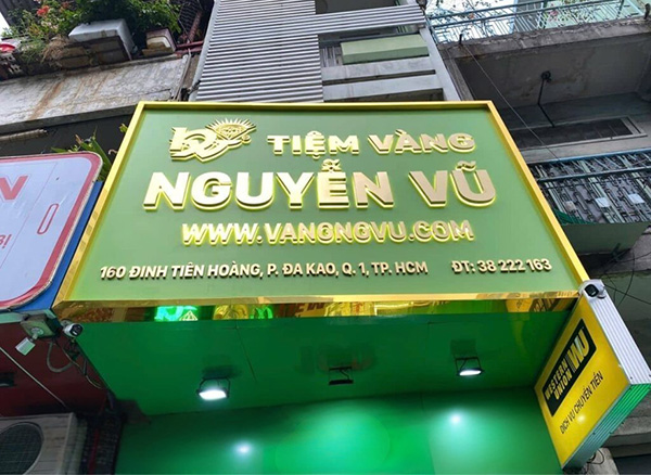 L&agrave;m bảng hiệu chữ nổi Inox trọn g&oacute;i TPHCM