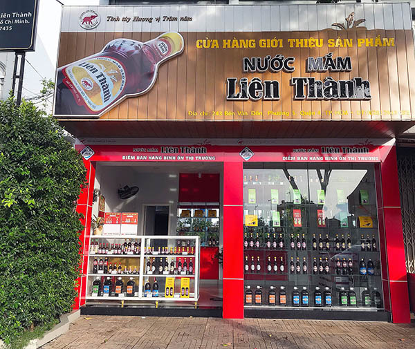 L&agrave;m bảng hiệu đường Bến V&acirc;n Đồn quận 4 trọn g&oacute;i