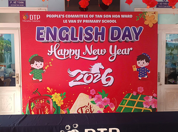 Thi c&ocirc;ng backdrop gi&aacute; rẻ quận 4