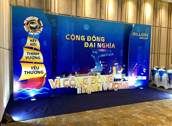 K&iacute;ch thước backdrop sự kiện
