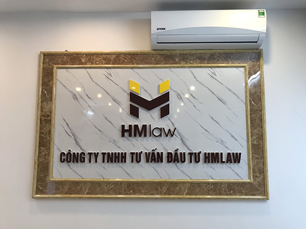 Thi c&ocirc;ng backdrop c&ocirc;ng ty chữ nổi TPHCM