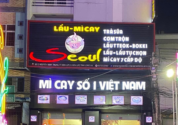 Mẫu bảng hiệu m&igrave; cay mặt Alu chữ nổi Mica