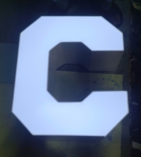 Mẫu chữ nổi Mica đ&egrave;n LED đẹp