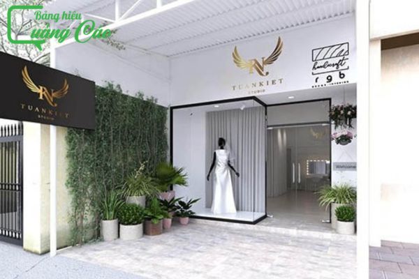 Bảng hiệu áo cưới mica hút nổi Tuấn Kiệt