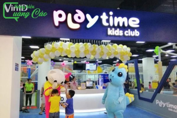 Bảng hiệu đồ chơi trẻ em hộp đen mica Ploy Time