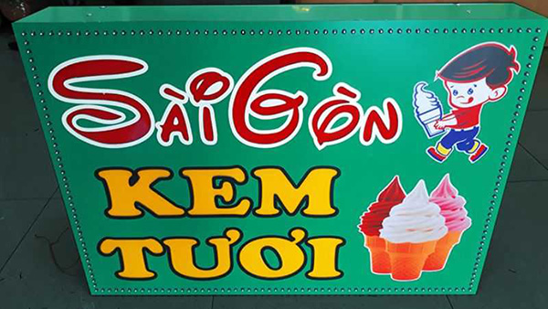 Mẫu bảng hiệu kem tươi đ&egrave;n LED nổi b&acirc;t, thu h&uacute;t
