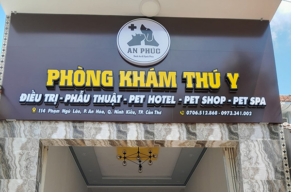 Mẫu bảng hiệu th&uacute; y thiết kế đơn giản nhưng vẫn chuẩn quy định