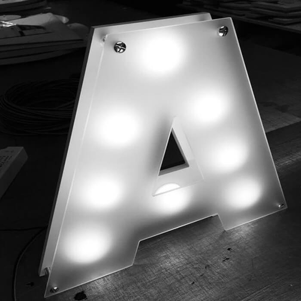 Cấu tạo của tấm Mica ch&aacute;o