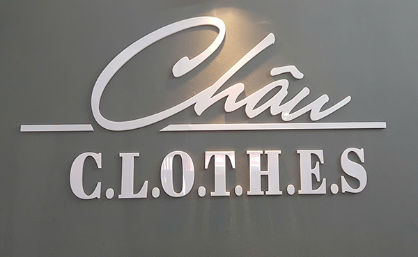 Gia c&ocirc;ng uốn chữ nổi Fomex d&aacute;n tường gi&aacute; rẻ, trọn g&oacute;i