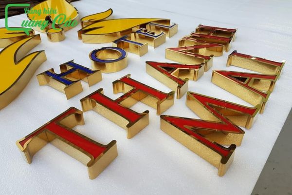 Chữ nổi Inox kết hợp mặt Mica kết hợp đ&egrave;n LED