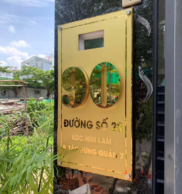 Chữ nổi Inox được ứng dụng trong l&agrave;m biển số nh&agrave;