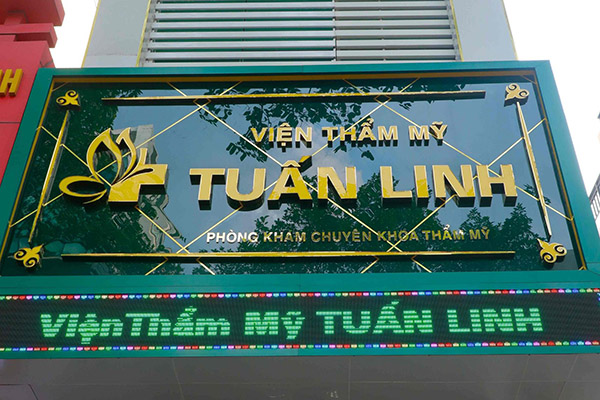 L&agrave;m bảng LED chạy chữ cho thẩm mỹ viện