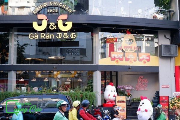 Bảng hiệu gà rán J&G