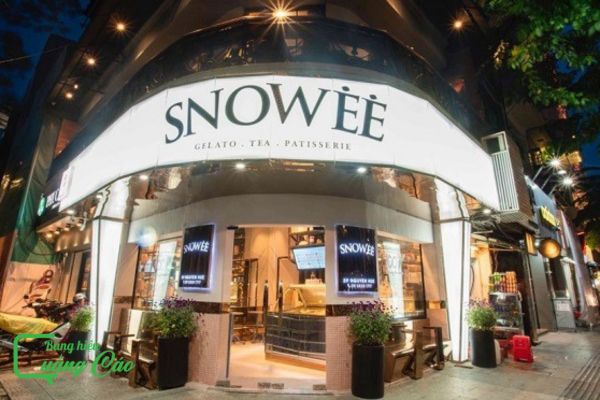 Bảng hiệu kem tươi Snowee