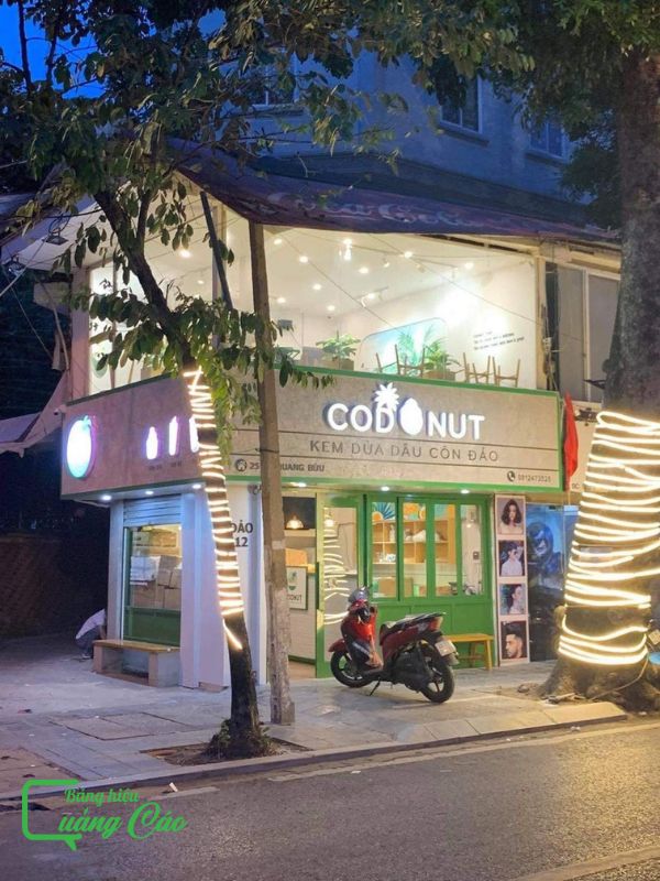 Bảng hiệu bánh kem Coconut