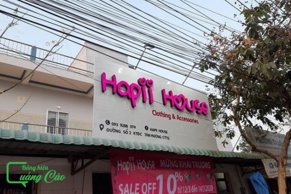 Bảng hiệu màu hồng chữ nổi mica Hapii House