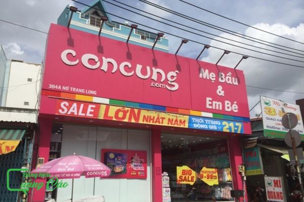 Bảng hiệu màu hồng ConCung