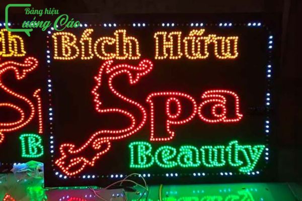 Biển vẫy spa B&iacute;ch Hữu