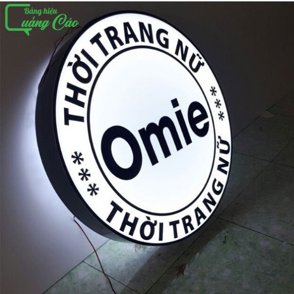 Biển vẫy tròn Omie